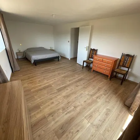 La Grange De Moliere בית נופש *