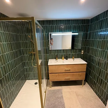 La Grange De Moliere בית נופש *